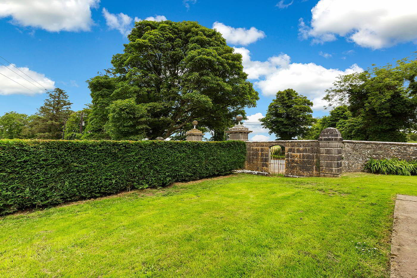 The Gate Lodge Carrickbaggot A92 Dt80 36 of 48