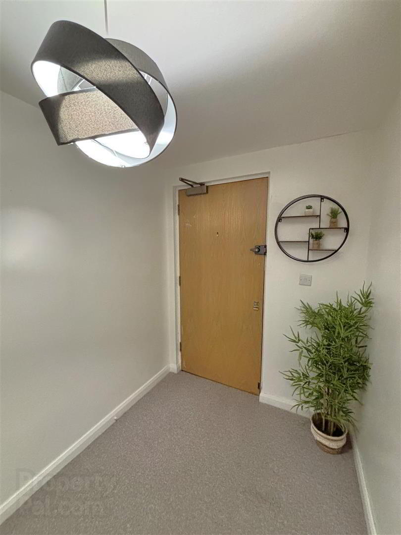 Apt 7, 109 Shankill Road 5 of 20