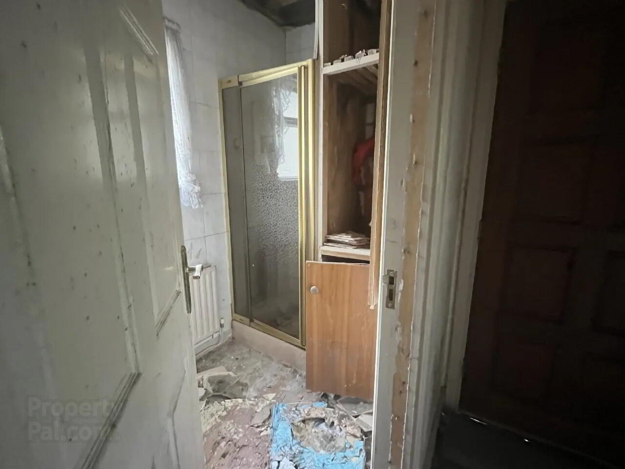 Corner View 21 of 22