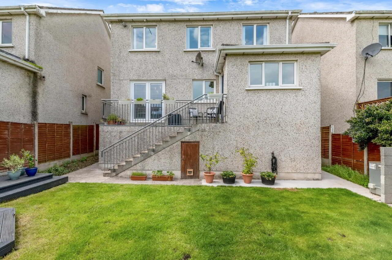 27 Priory Gate 16 of 20