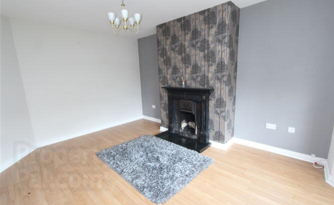 15 Scotshouse Close 7 of 17