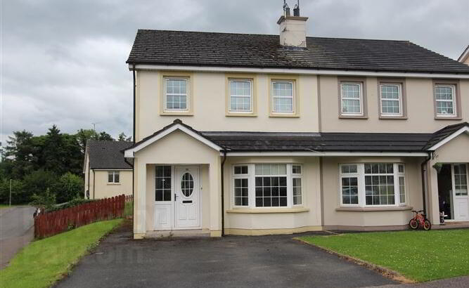 15 Scotshouse Close 1 of 17