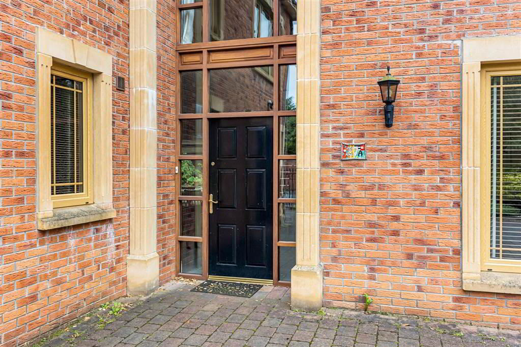 property description image