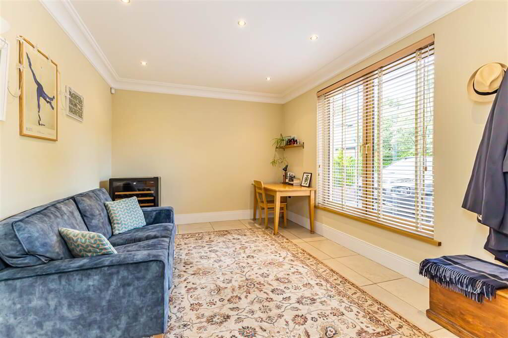 27a Deramore Park 12 of 33