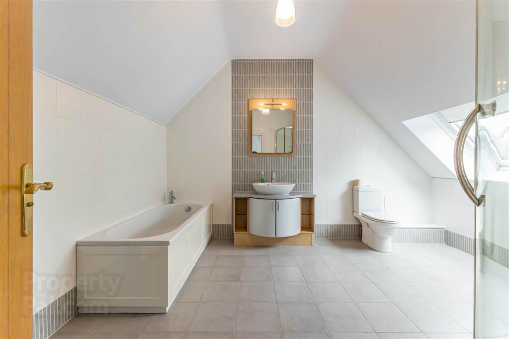 27a Deramore Park 27 of 33