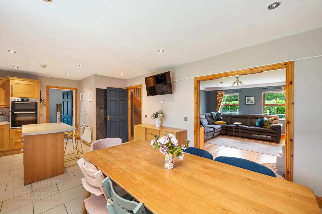 11 Pairc Na Gcrann 8 of 23