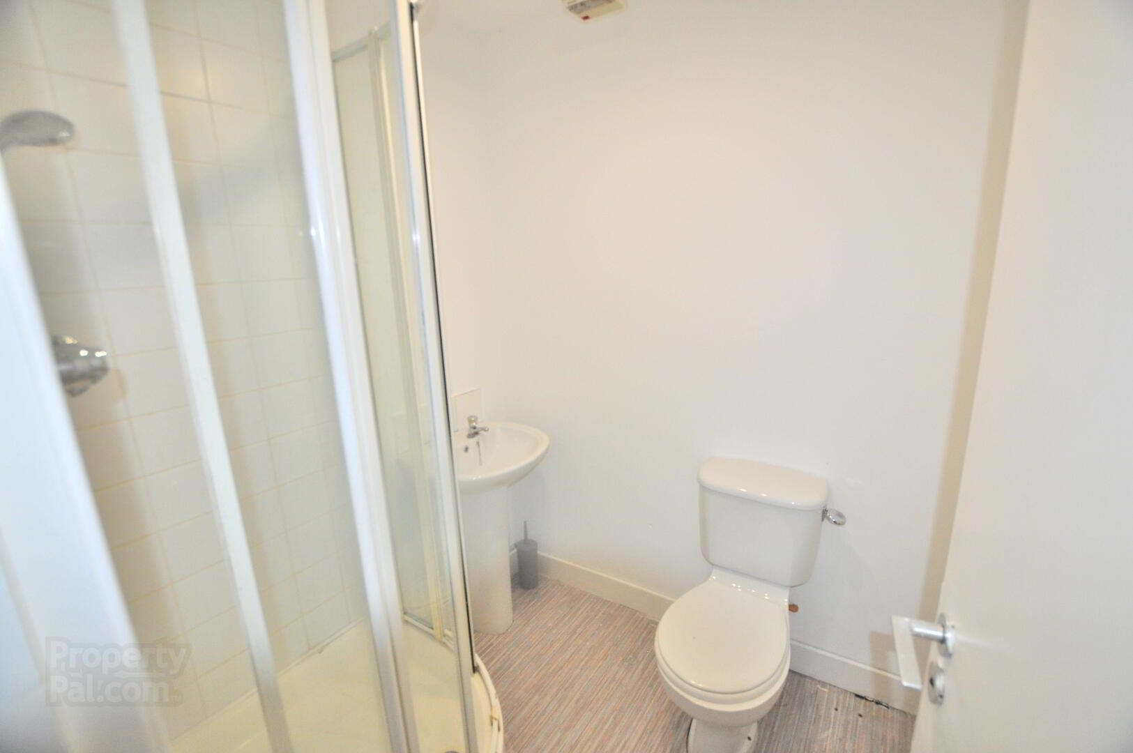Apt 12 Citygate, Sussex Place 10 of 13