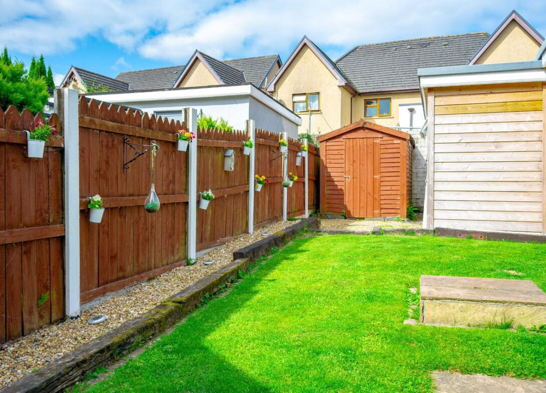 3 Bramble Close 36 of 37