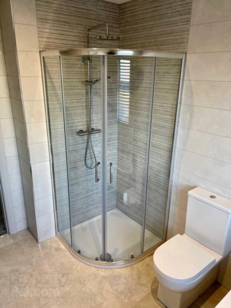 42 Bachelors Park 18 of 21