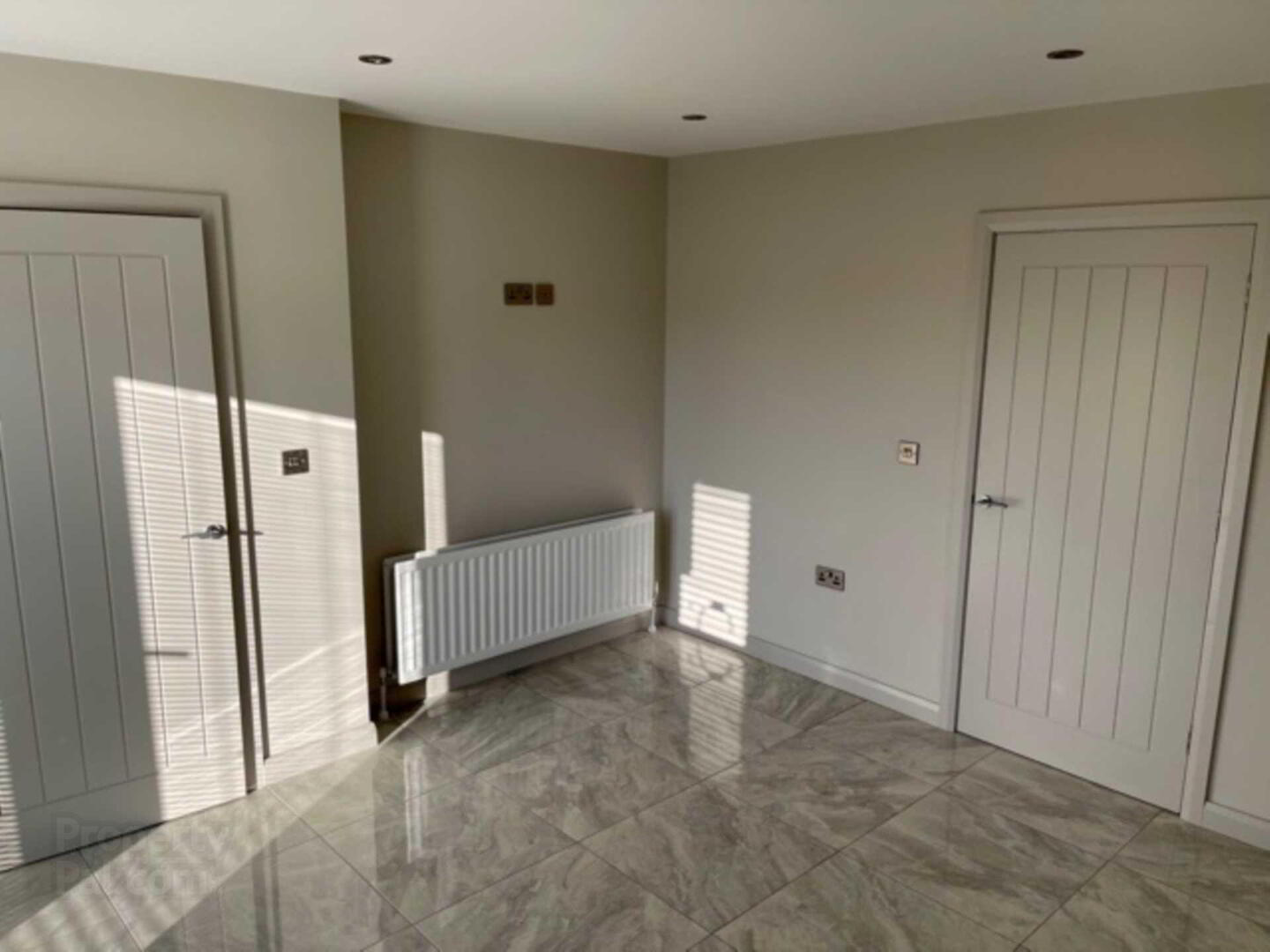 42 Bachelors Park 8 of 21