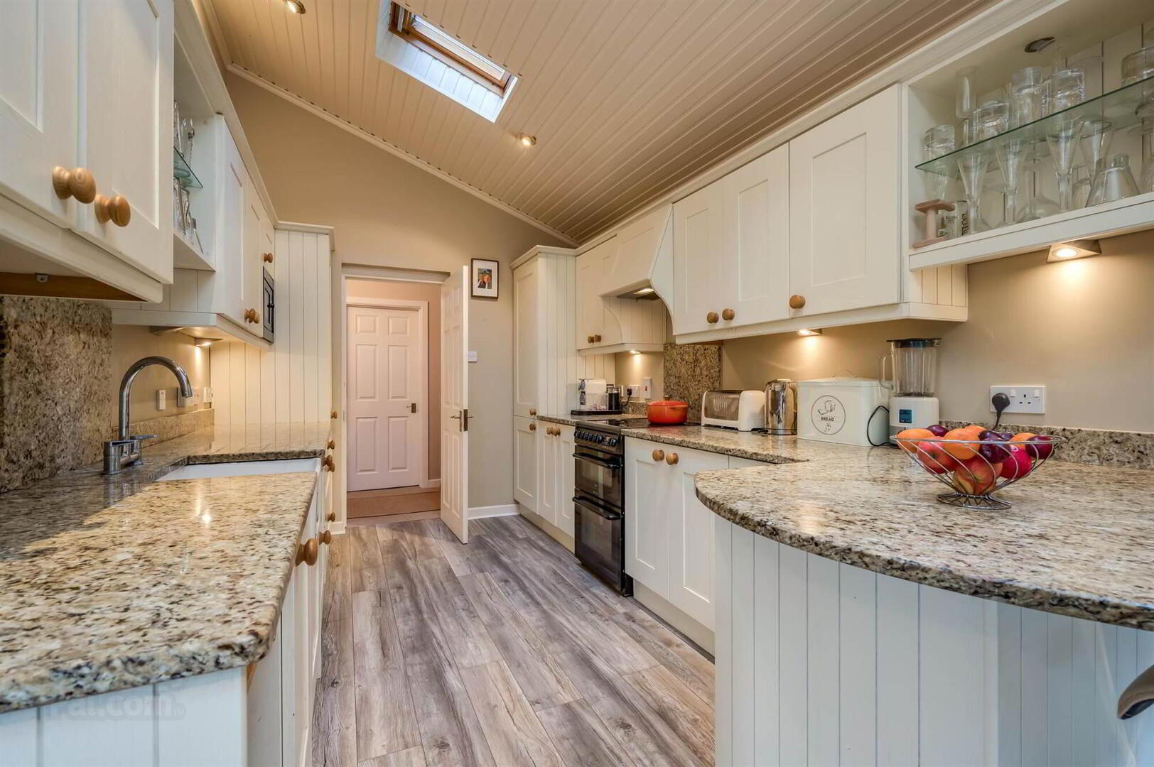 392 Belmont Road 7 of 35