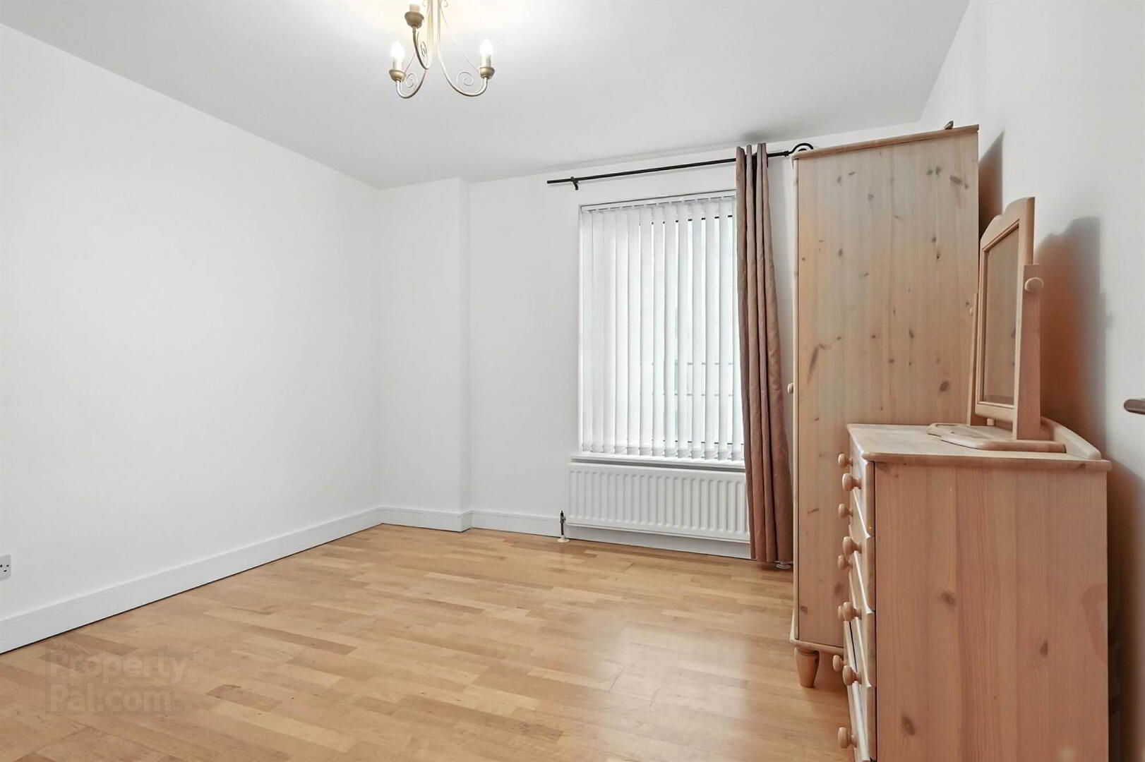 Apt 404 Park Avenue, 12 Bankmore Street 10 of 14