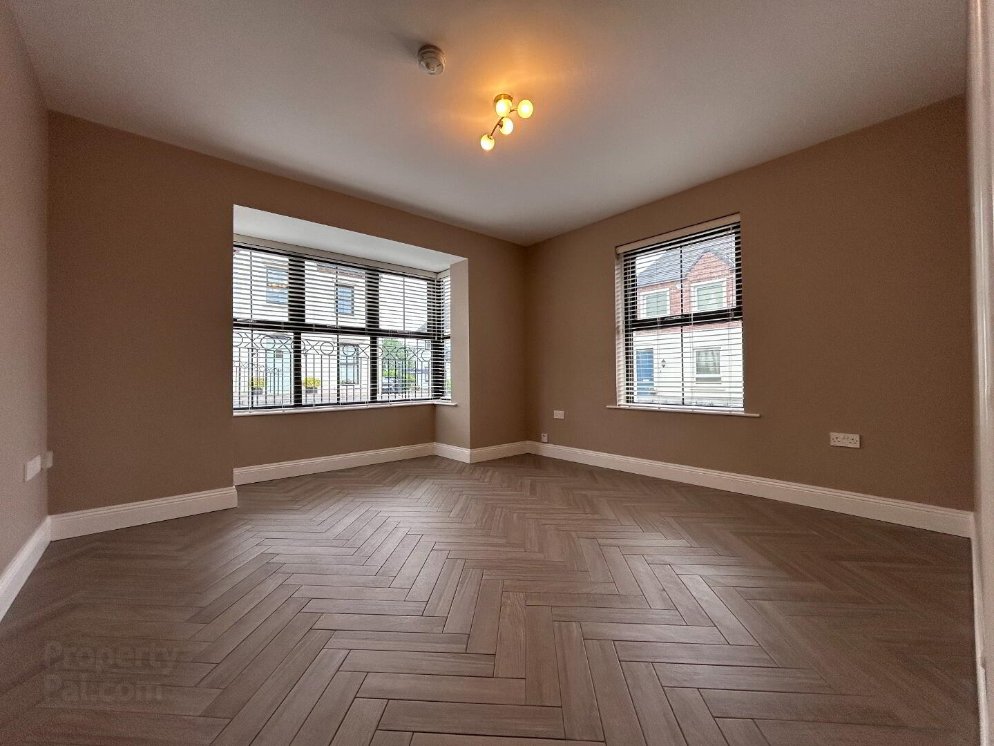 5 Gallion Way 7 of 28