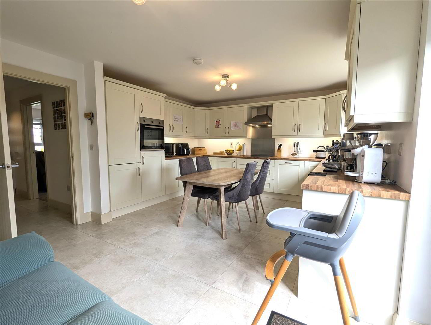 2 Forde Gardens 6 of 20