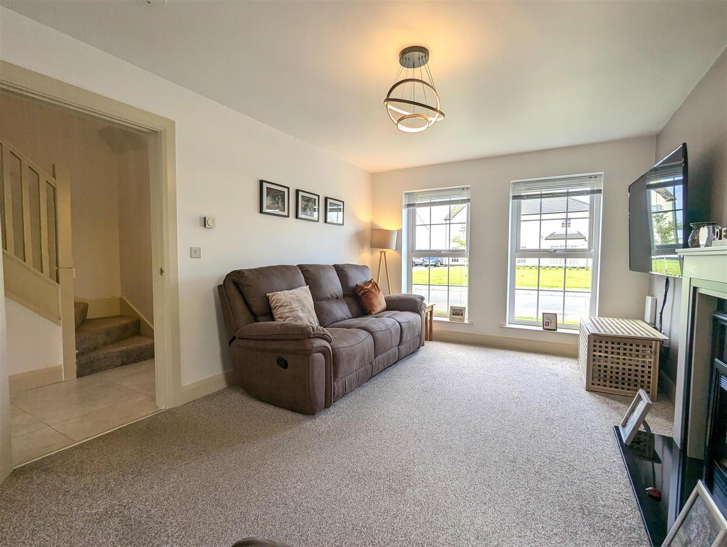2 Forde Gardens 5 of 20