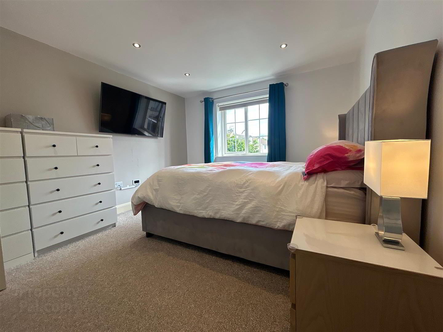 2 Forde Gardens 10 of 20