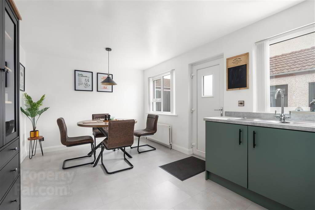 24 Elmwood 17 of 37