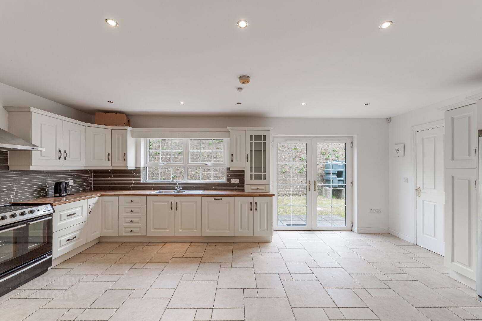 1 Strangford Park 20 of 43