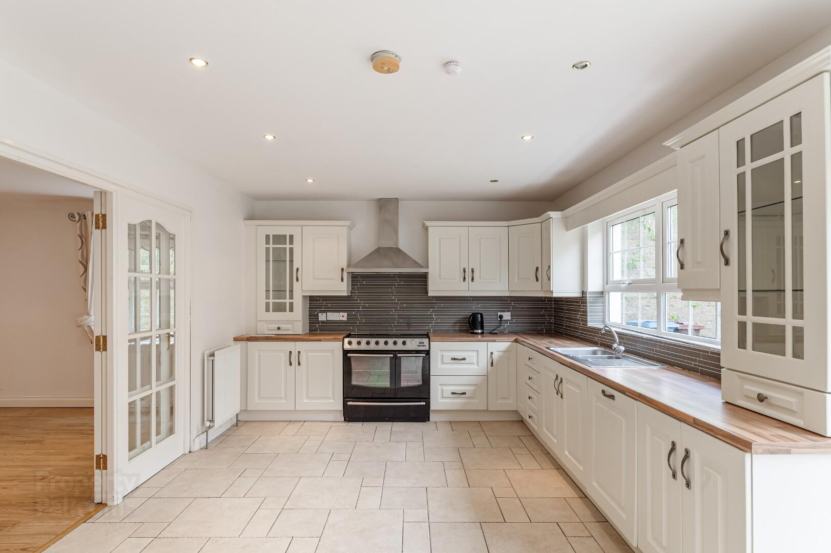 1 Strangford Park 22 of 43