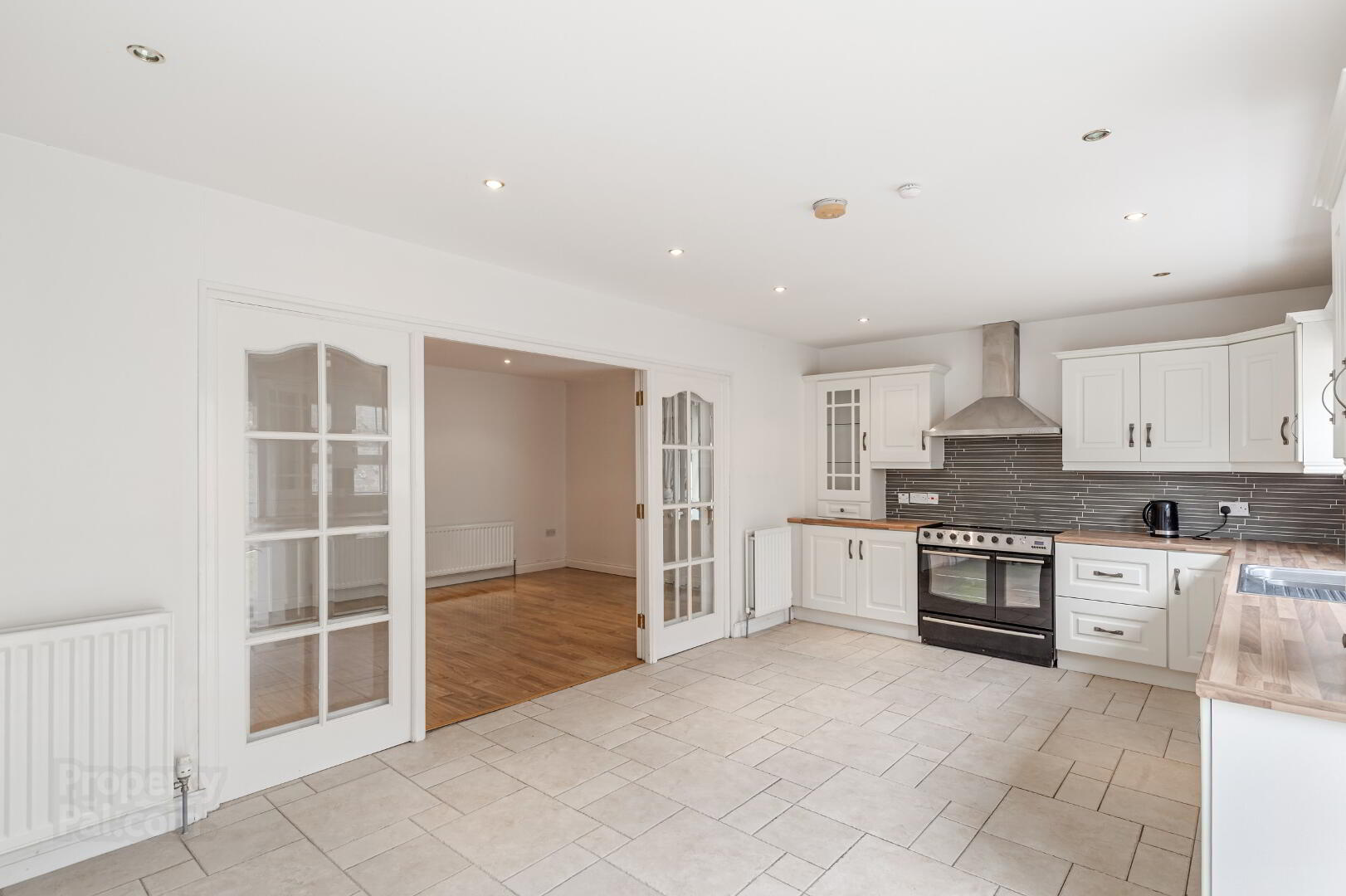 1 Strangford Park 24 of 43