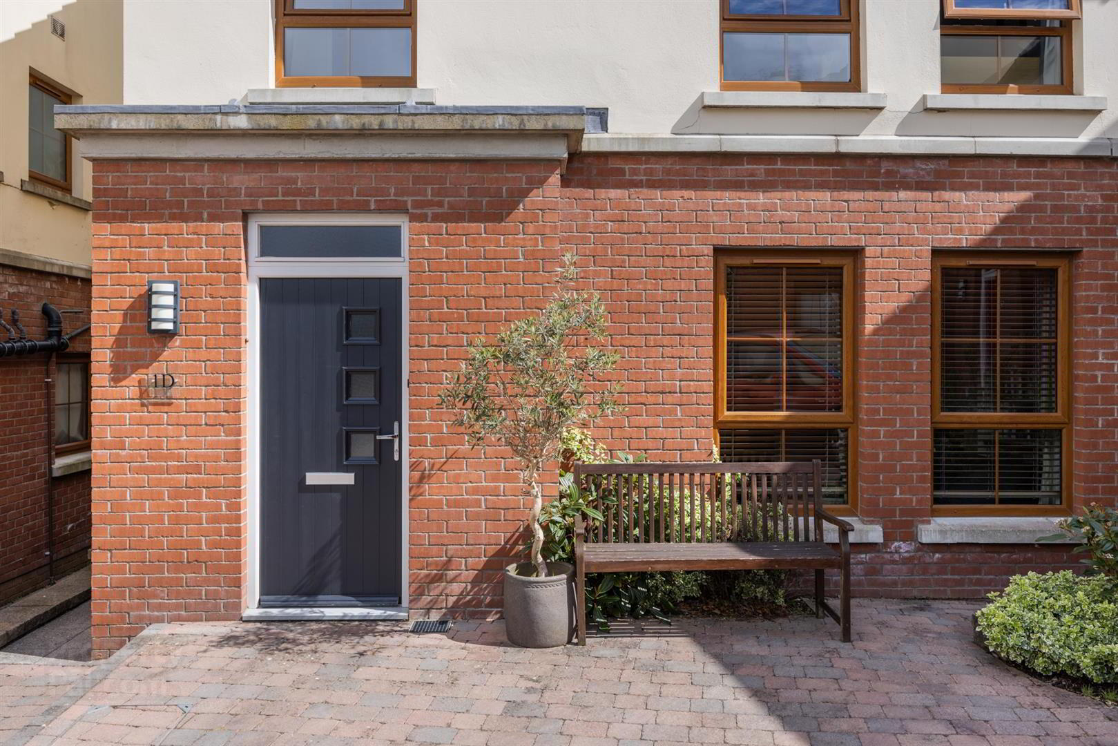 property description image