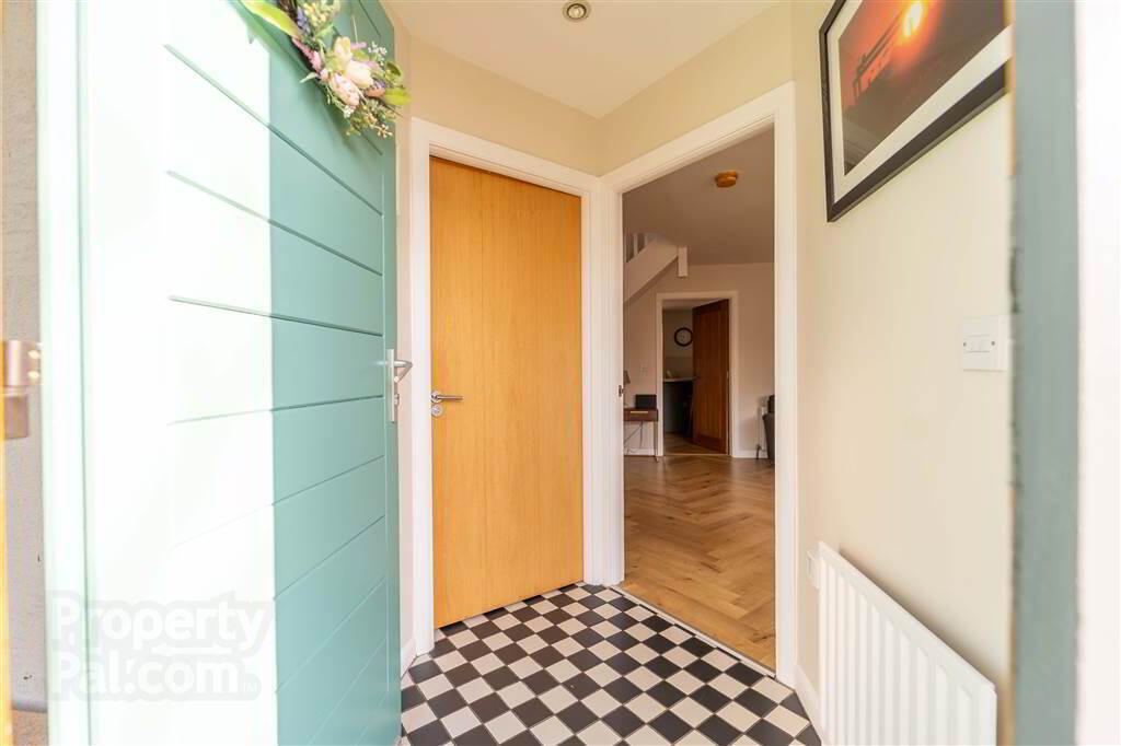 7b Bryansburn Gardens 4 of 29