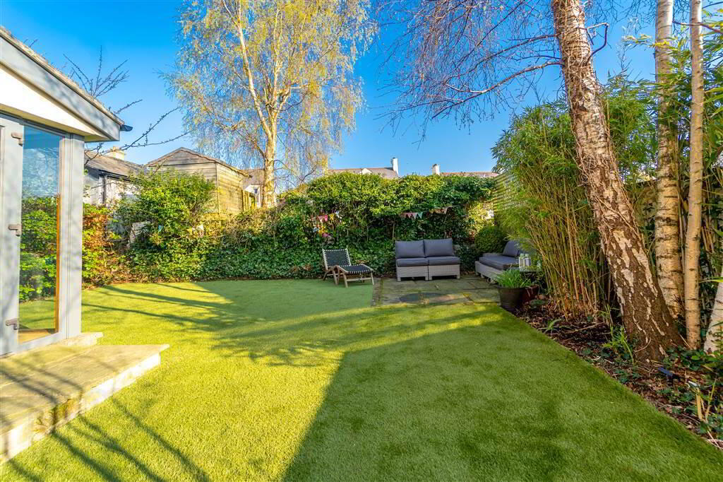 7b Bryansburn Gardens 26 of 29