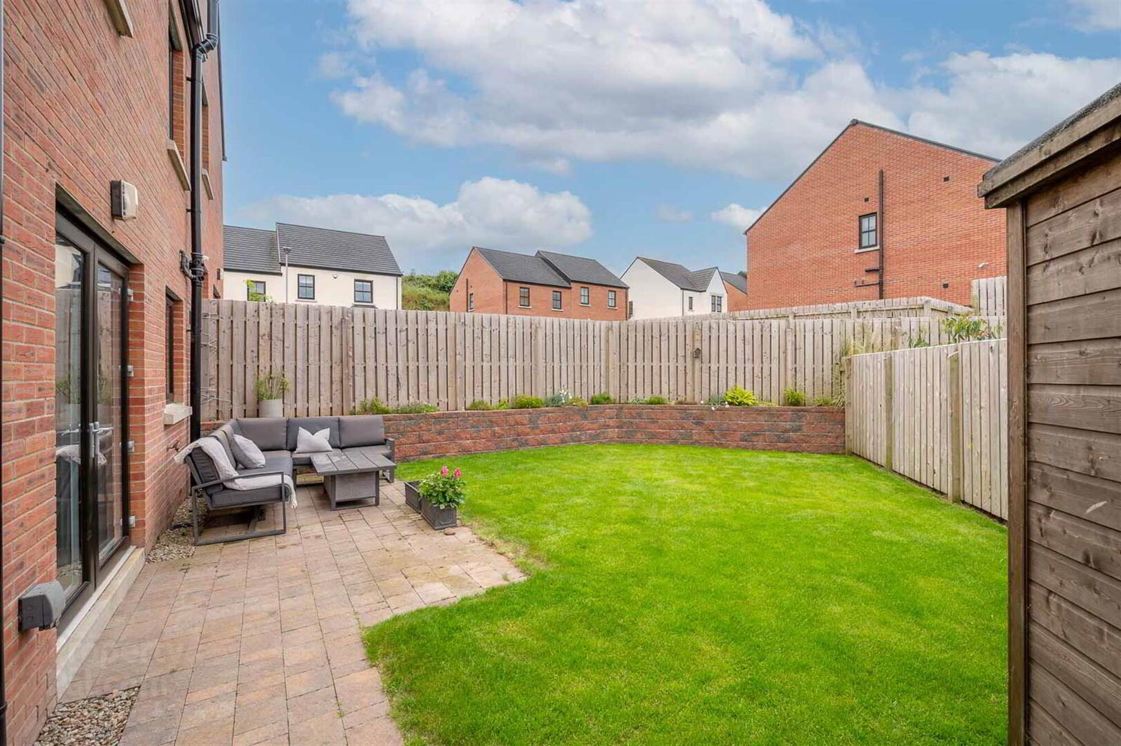 13 Castlegowan Crescent 25 of 28