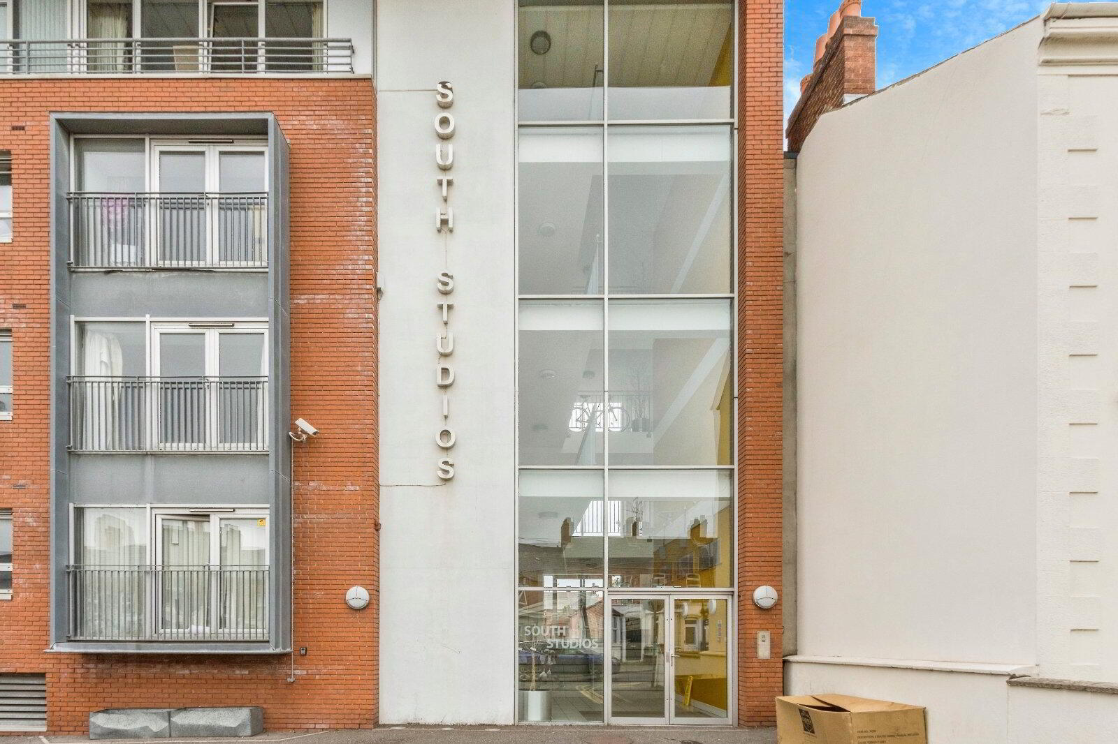 Flat 2 South Studios, 85 Tates Avenue, Belfast 2 of 20