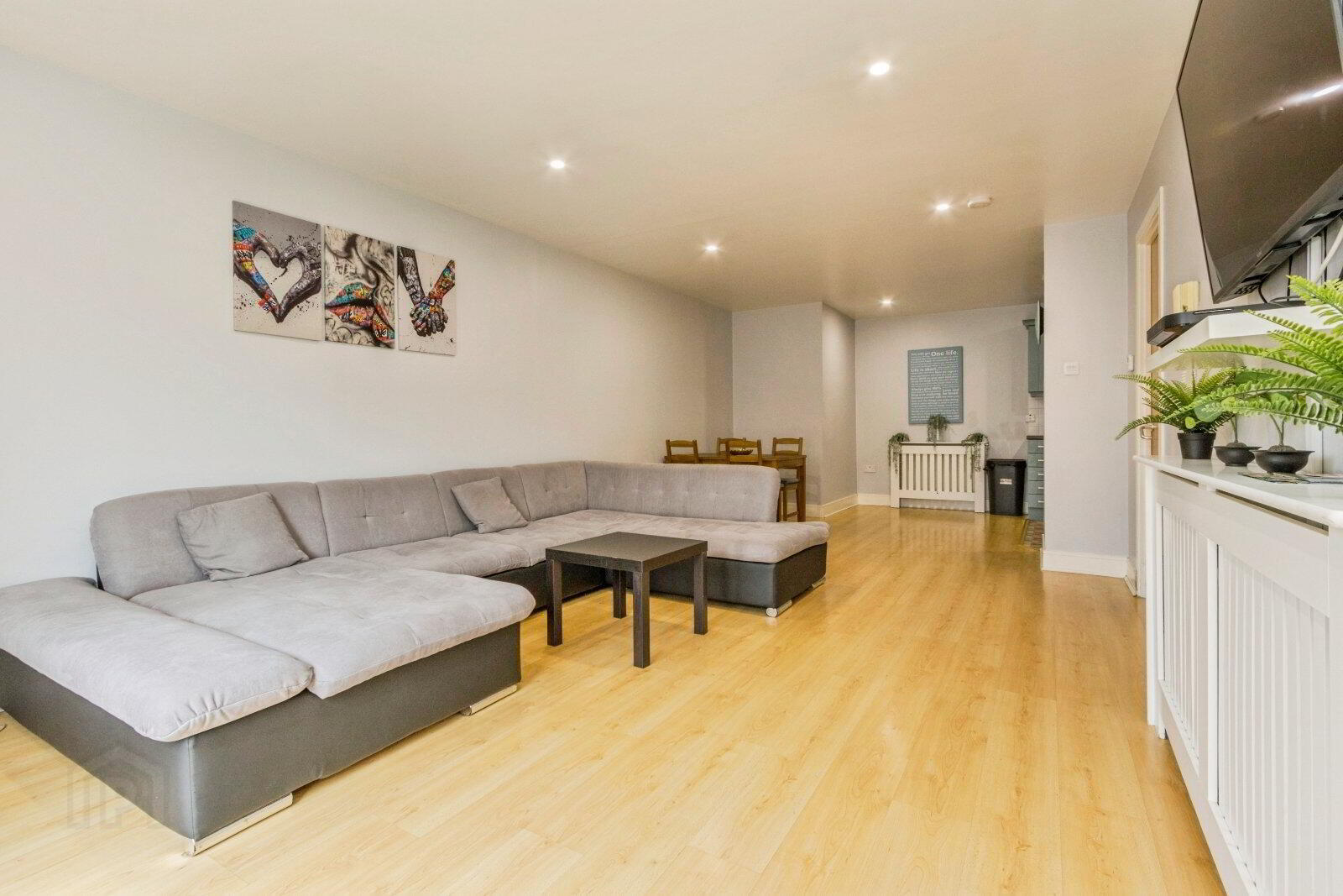Flat 2 South Studios, 85 Tates Avenue, Belfast 7 of 20