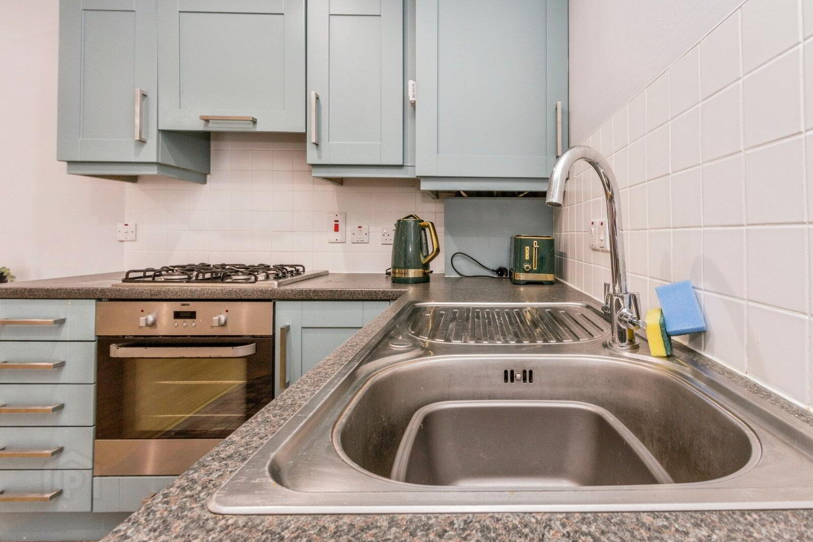 Flat 2 South Studios, 85 Tates Avenue, Belfast 11 of 20