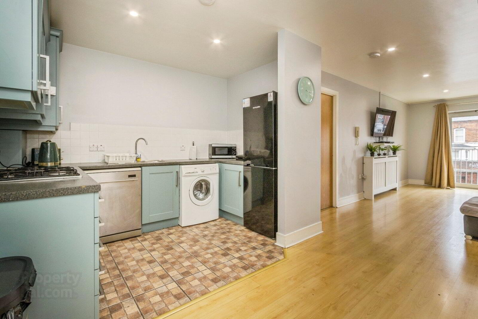 Flat 2 South Studios, 85 Tates Avenue, Belfast 10 of 20