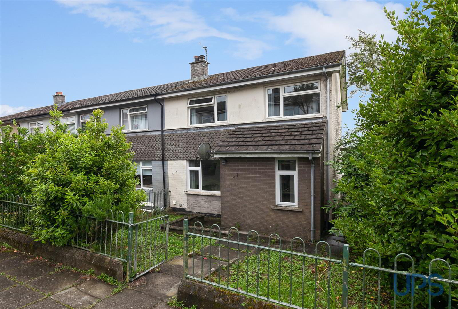 12 Glenmeen Close 1 of 28