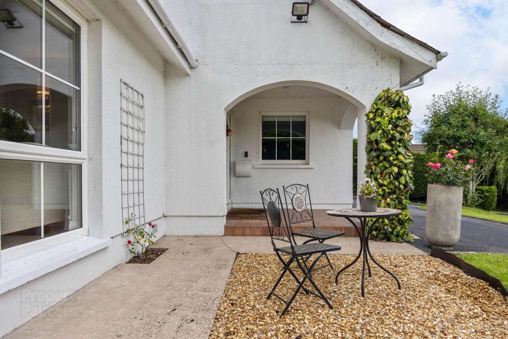 10 Villiers Avenue 5 of 56
