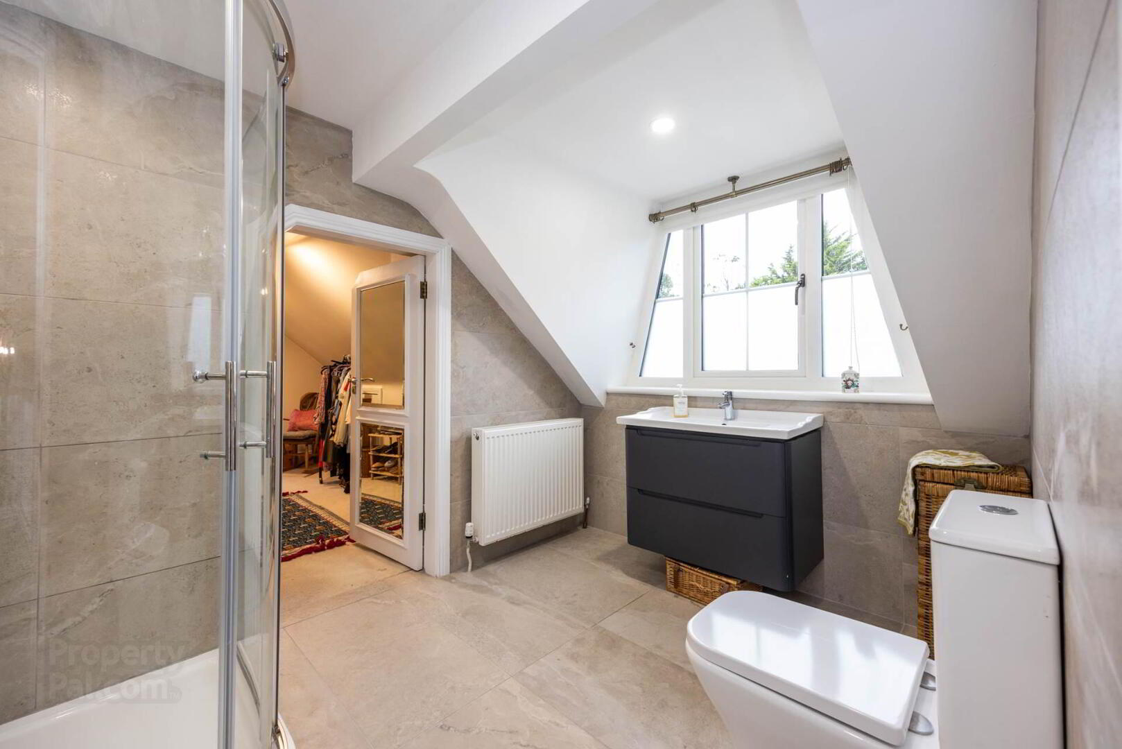 10 Villiers Avenue 39 of 56