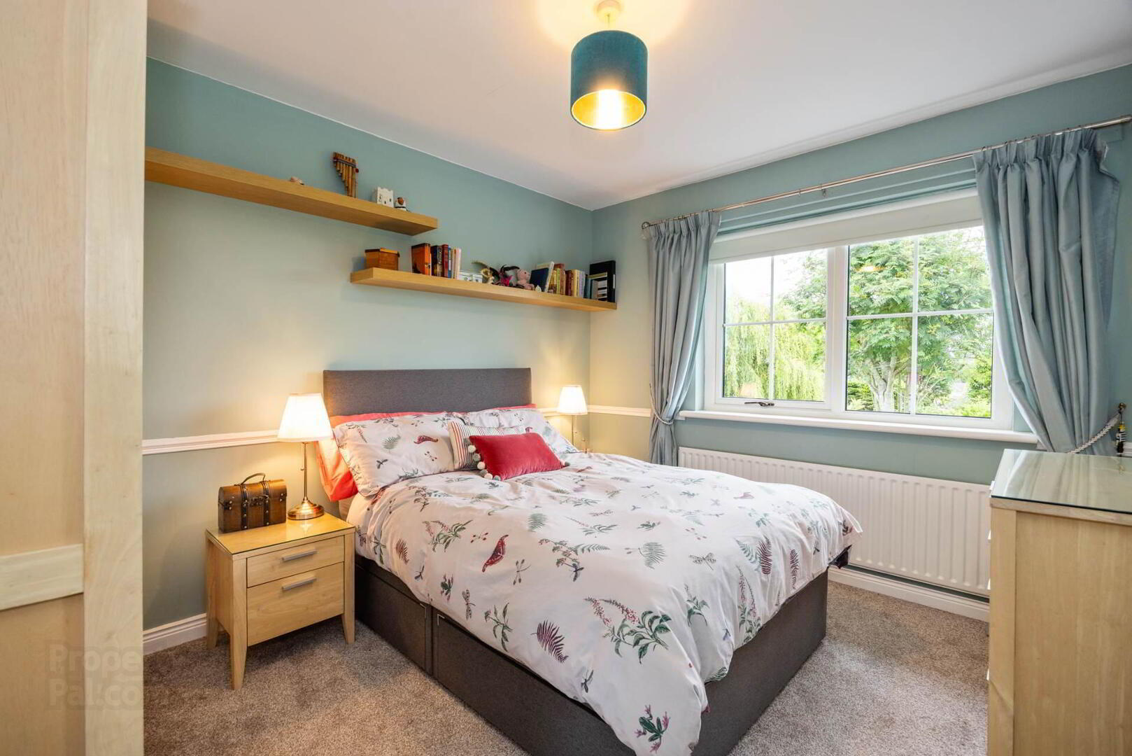 10 Villiers Avenue 41 of 56