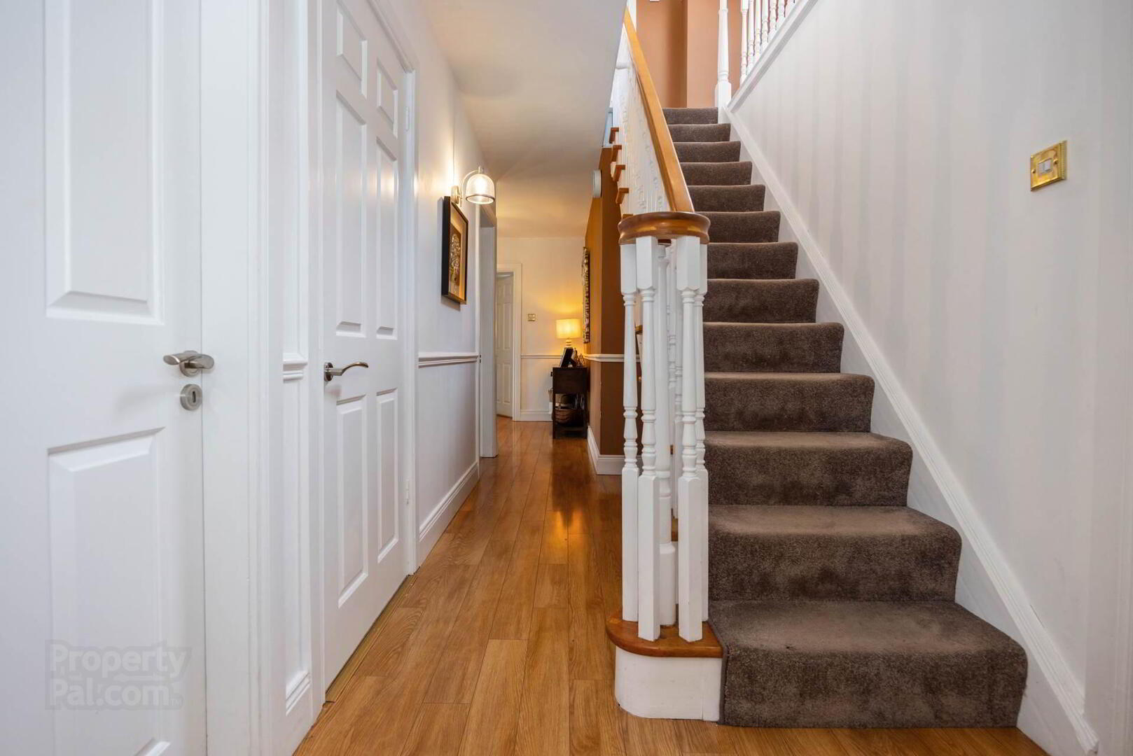 10 Villiers Avenue 11 of 56