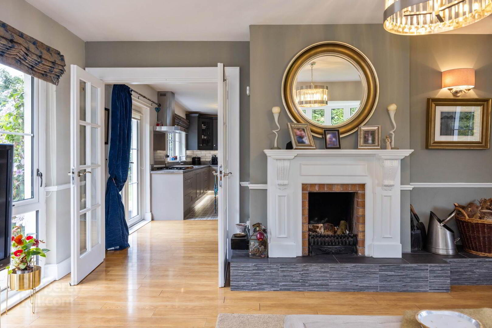 10 Villiers Avenue 15 of 56