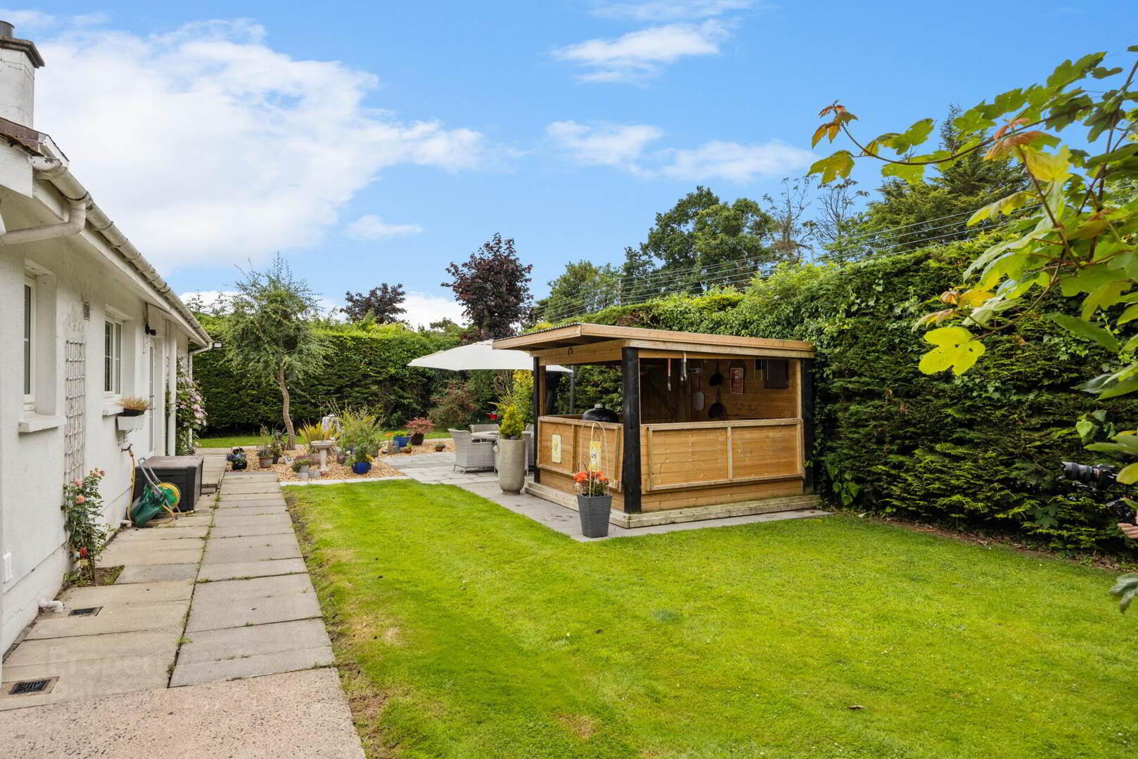 10 Villiers Avenue 48 of 56
