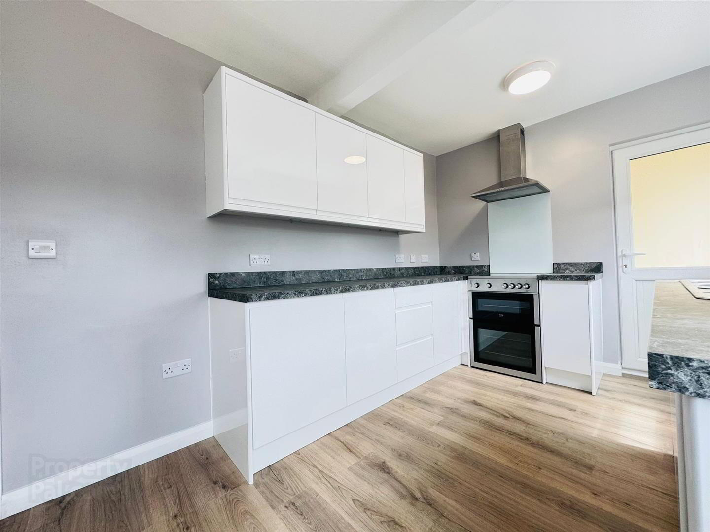 32 Inniscarn Drive 5 of 12
