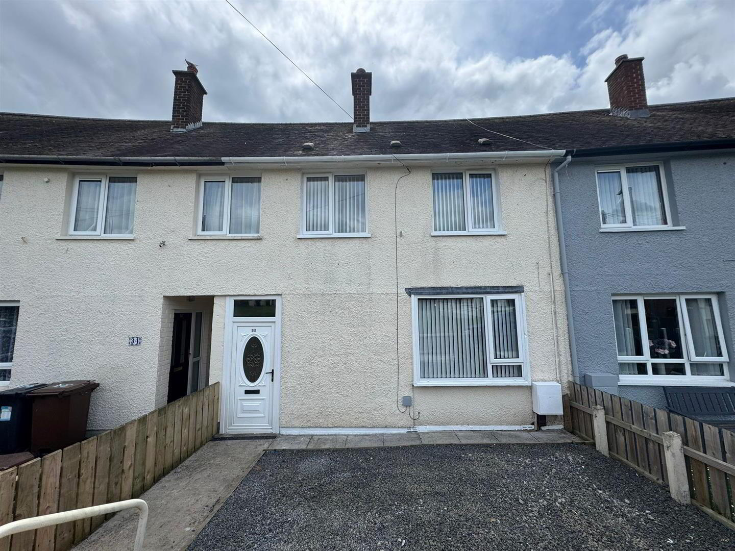 32 Inniscarn Drive 1 of 12