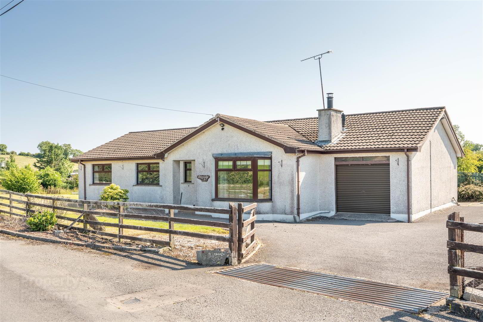 11 Craigy Road 1 of 16