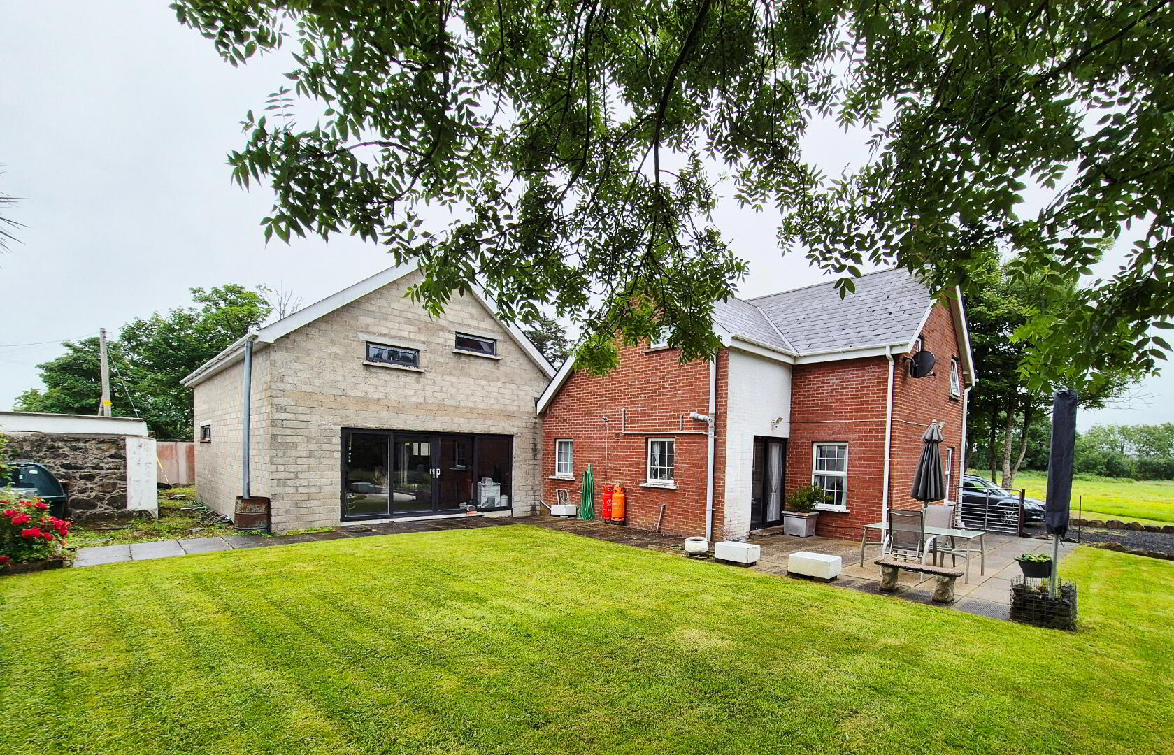 Plum Tree Cottage, 55 Newbridge Road 4 of 40