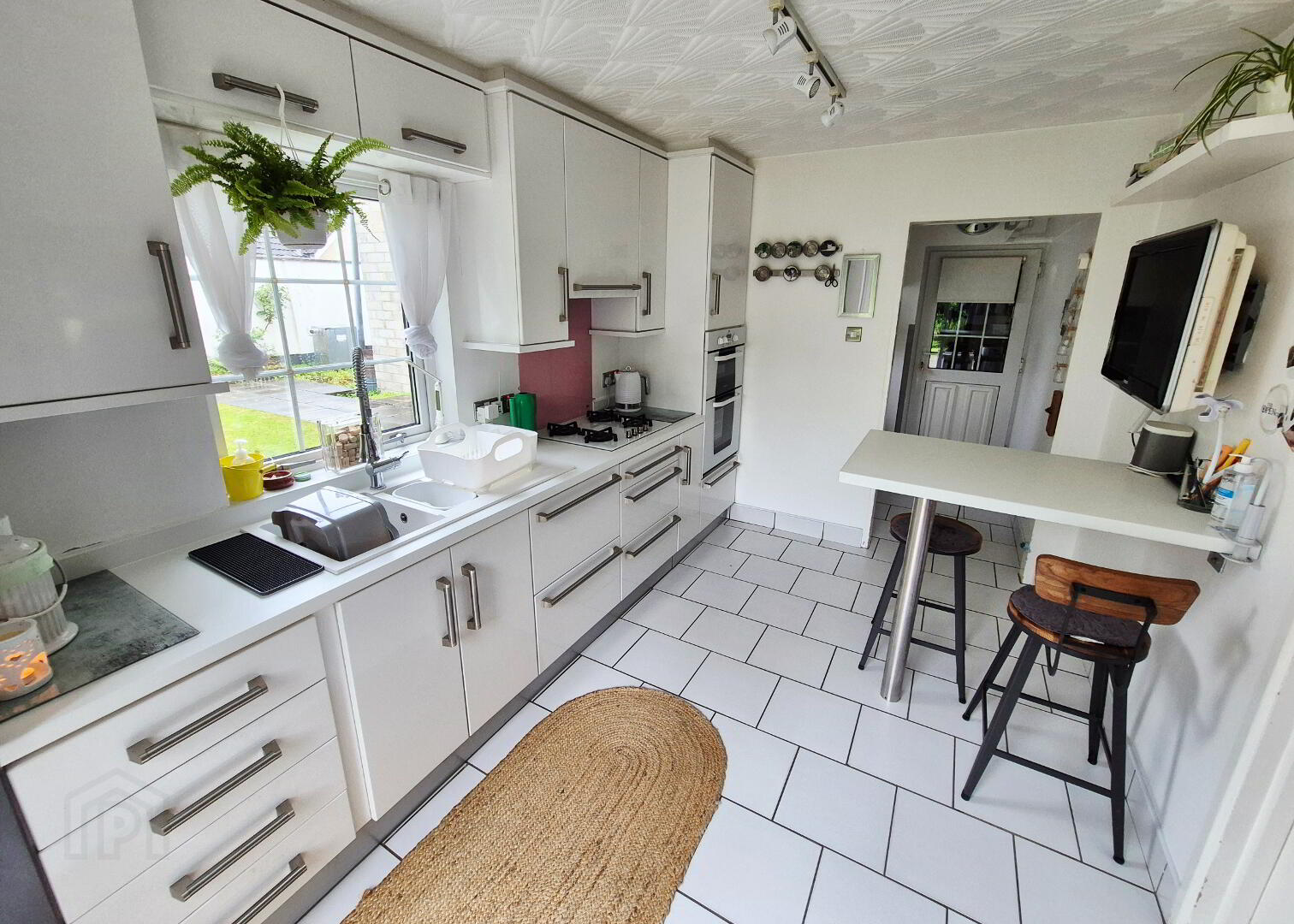 Plum Tree Cottage, 55 Newbridge Road 12 of 40