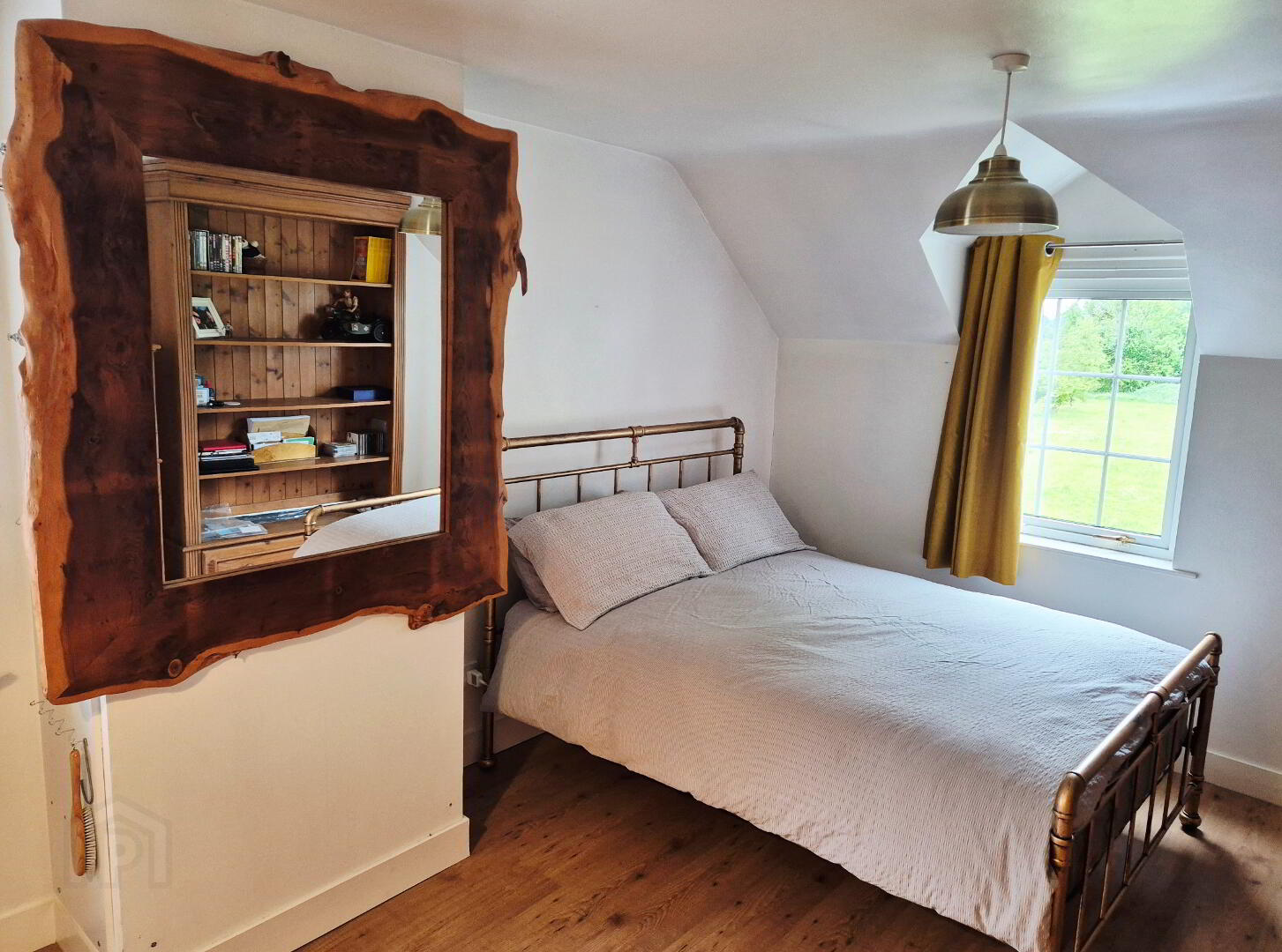 Plum Tree Cottage, 55 Newbridge Road 25 of 40