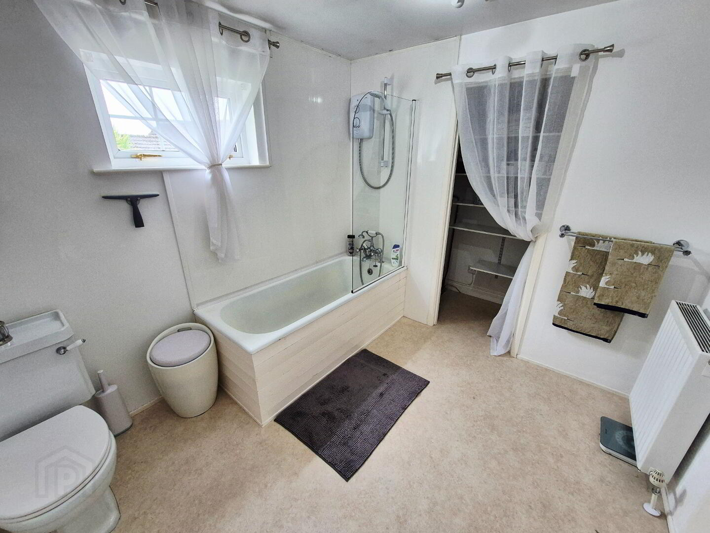 Plum Tree Cottage, 55 Newbridge Road 27 of 40