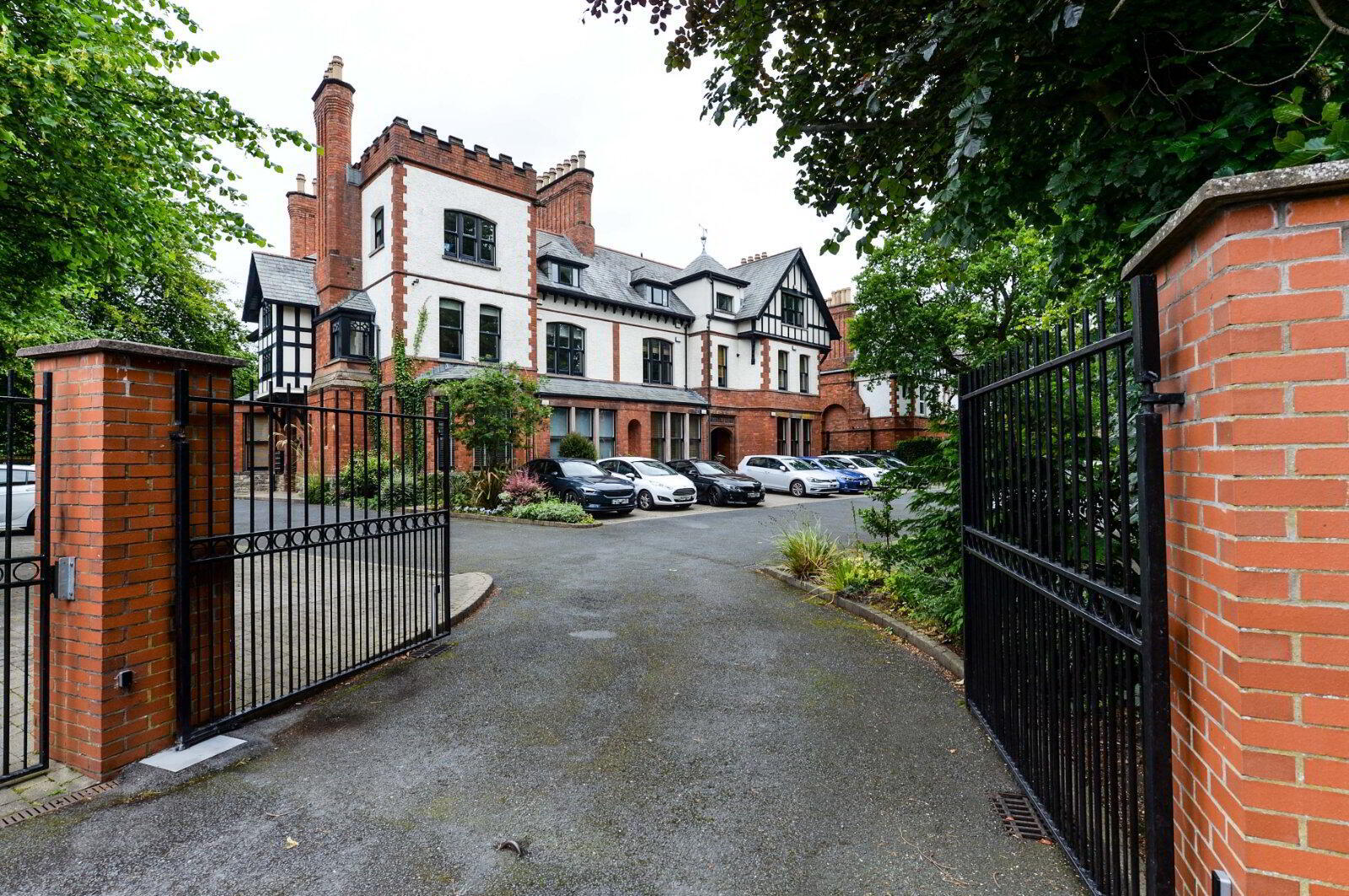 property description image