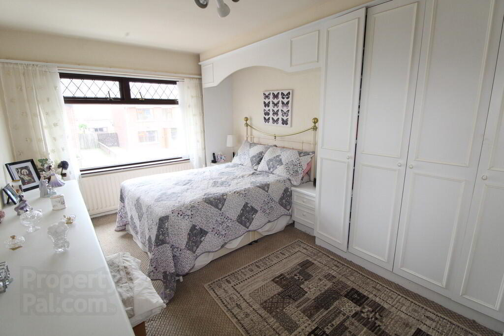 5 Elmfield Road 8 of 13