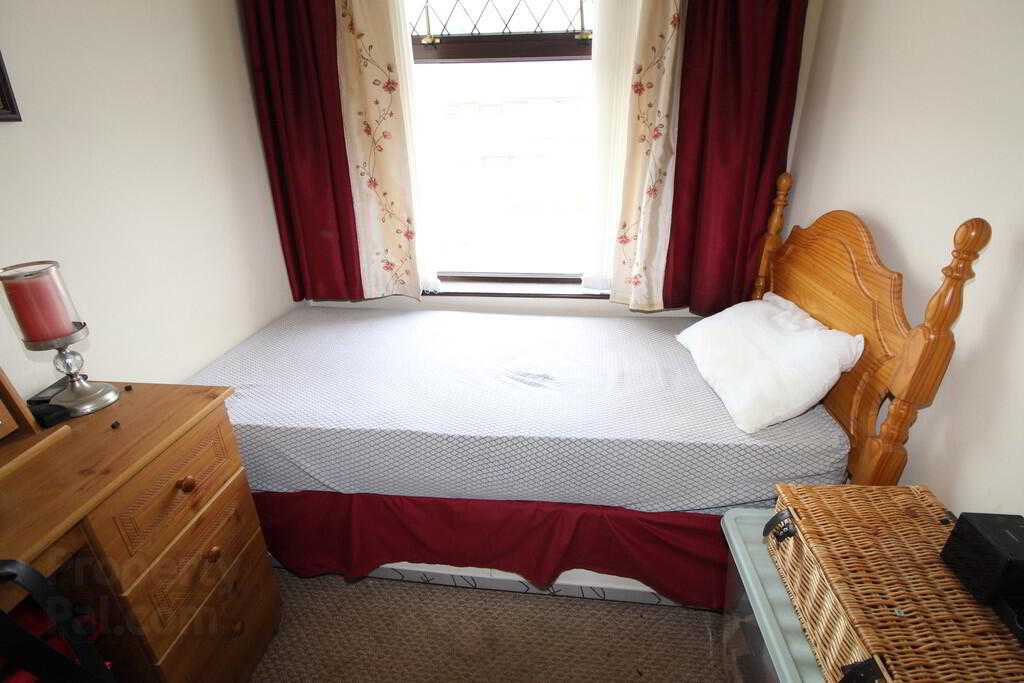 5 Elmfield Road 10 of 13