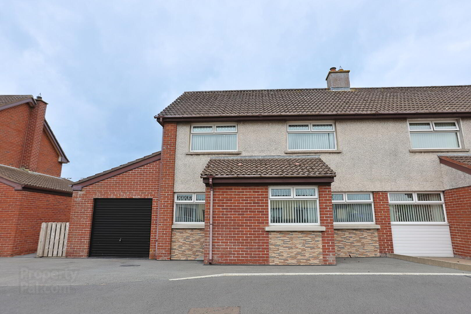 39 Dungormley Estate 2 of 60